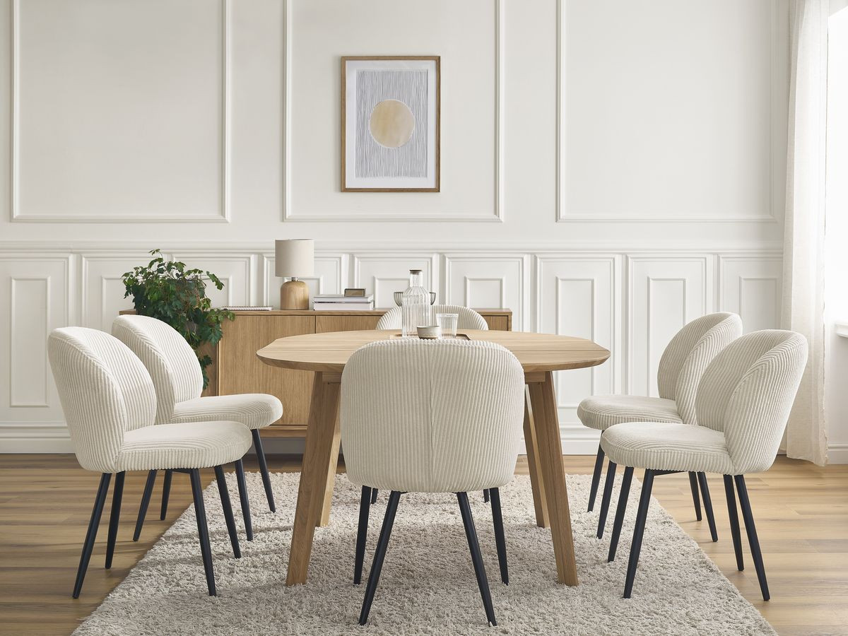 SONIA ronde uitschuifbare eettafel 120 tot 170 cm massief eiken