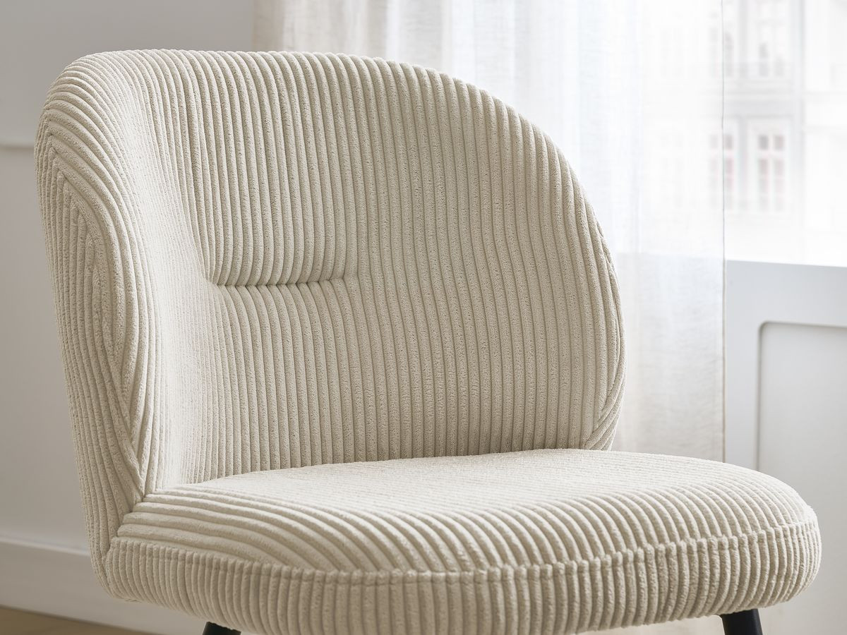 AWANI set met uitschuifbare eettafel met vierkante poten van massief eikenhout + stoelen van corduroy