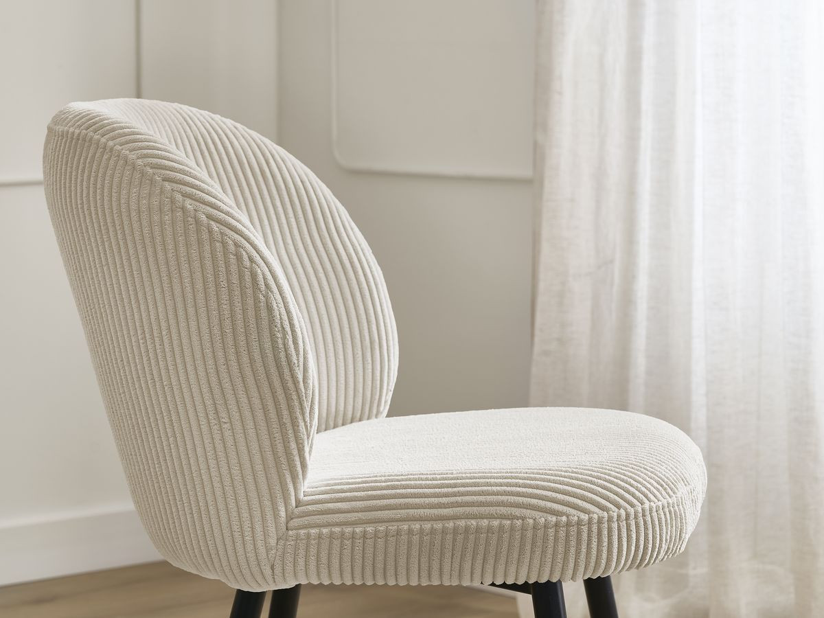 AWANI set met uitschuifbare eettafel met vierkante poten van massief eikenhout + stoelen van corduroy