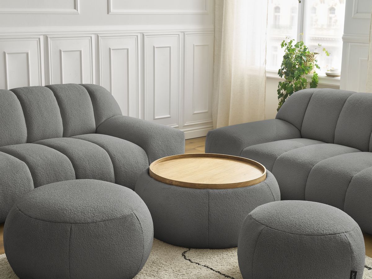 Ensemble canapé droit fixe 3 + 2 places HAYDEN tissu bouclette avec 1 pouf grand avec plateau, 1 pouf grand et 1 pouf petit