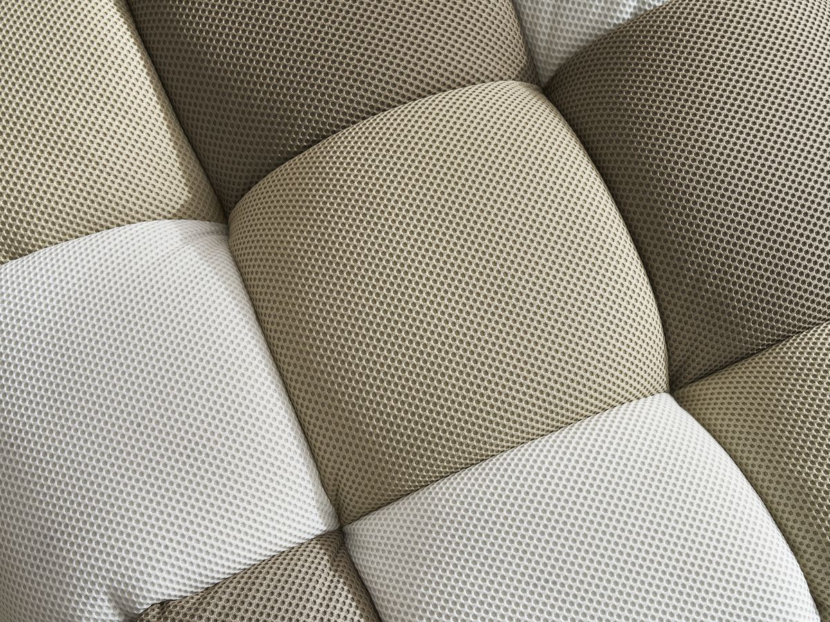 Canapé droit fixe 3 places CLOUD Édition limitée tissu mesh
