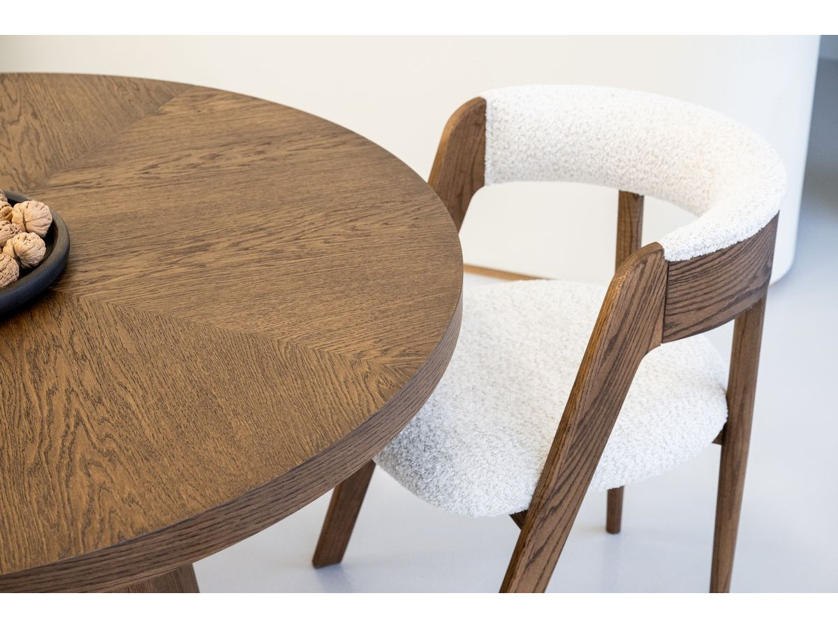 SUGITON set met ronde eettafel uitschuifbaar van 130 tot 180 cm + 4 BASTIDE stoelen in massief eiken fineer