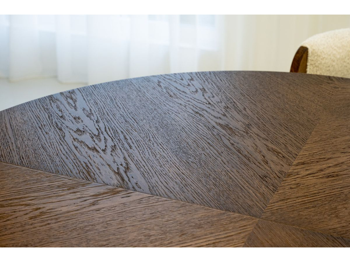 SUGITON set met ronde eettafel uitschuifbaar van 130 tot 180 cm + 4 BASTIDE stoelen in massief eiken fineer