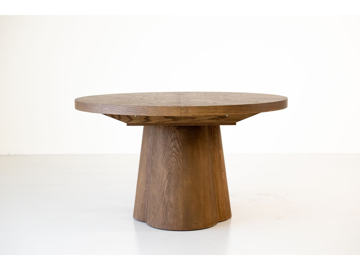 SUGITON set met ronde eettafel uitschuifbaar van 130 tot 180 cm + 4 BASTIDE stoelen in massief eiken fineer
