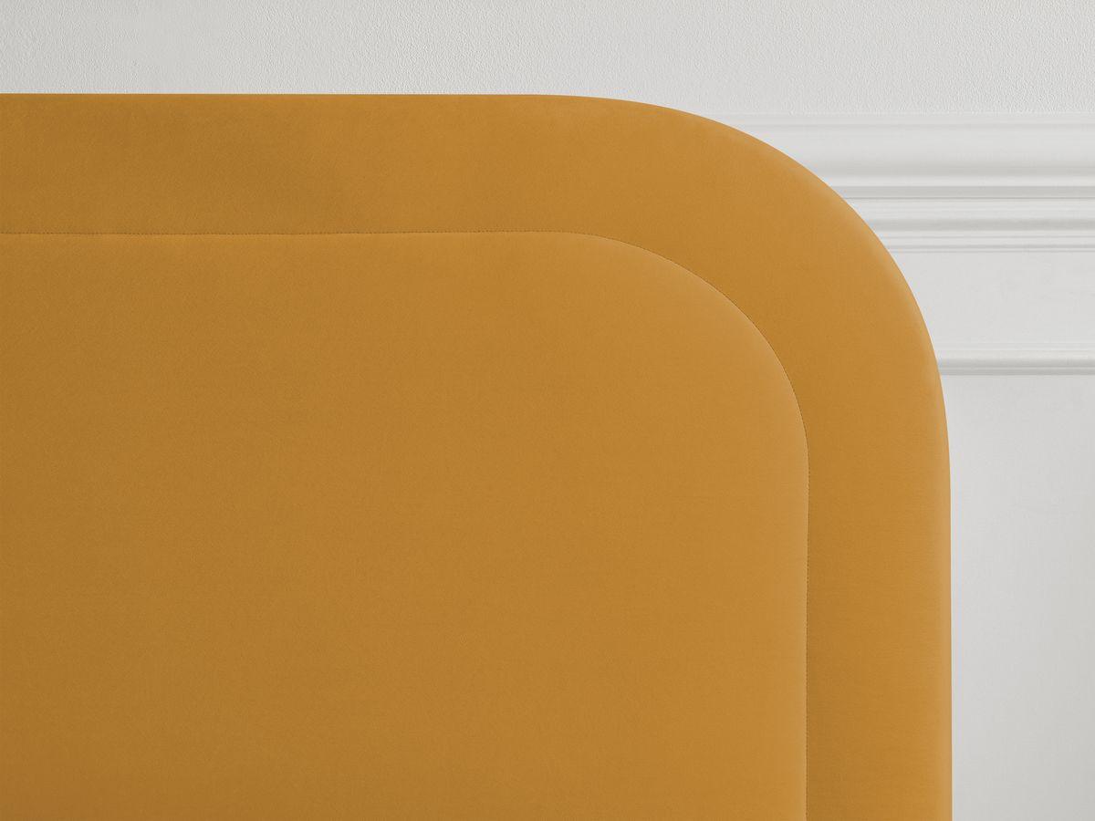 CASSIOPEE bed in fluwelen stof met massieve lattenbodem
