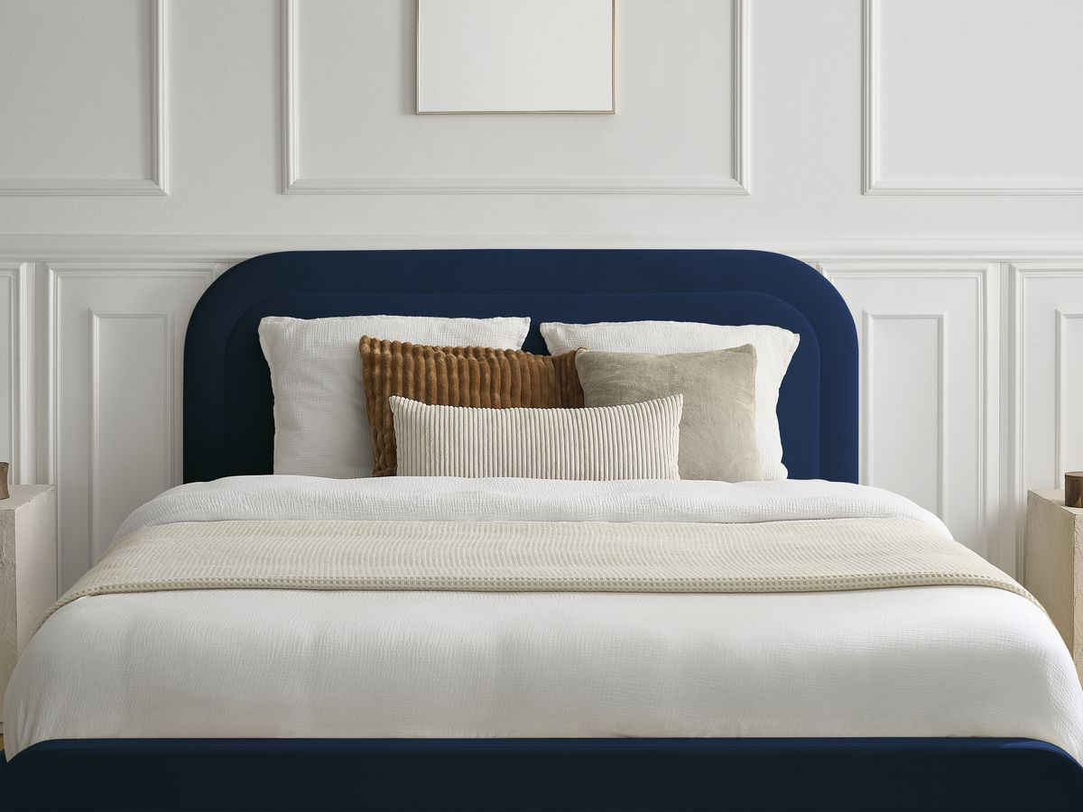 Lit CASSIOPEE velours avec lattes massives bleu foncé — vue 5