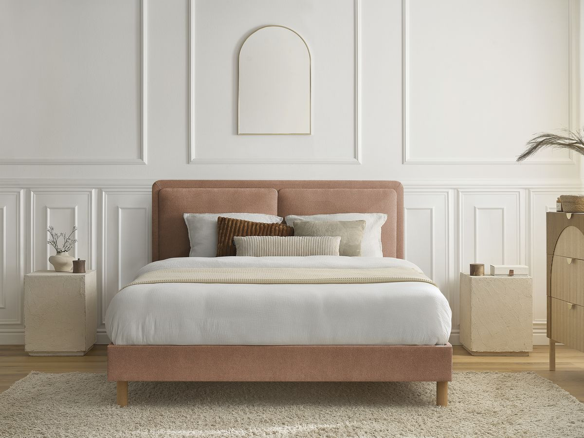 MARA bed in structuurstof met massieve lattenbodem