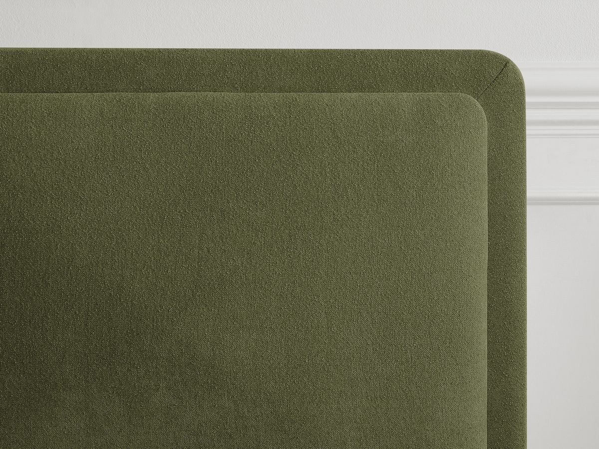 MARA bed in structuurstof met massieve lattenbodem