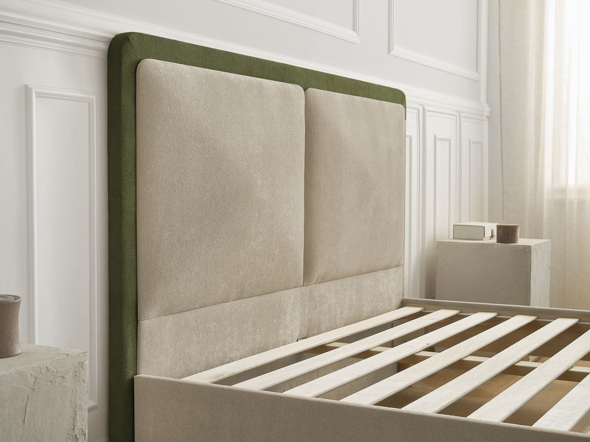 MARA bed in tweekleurige structuurstof met massieve lattenbodem