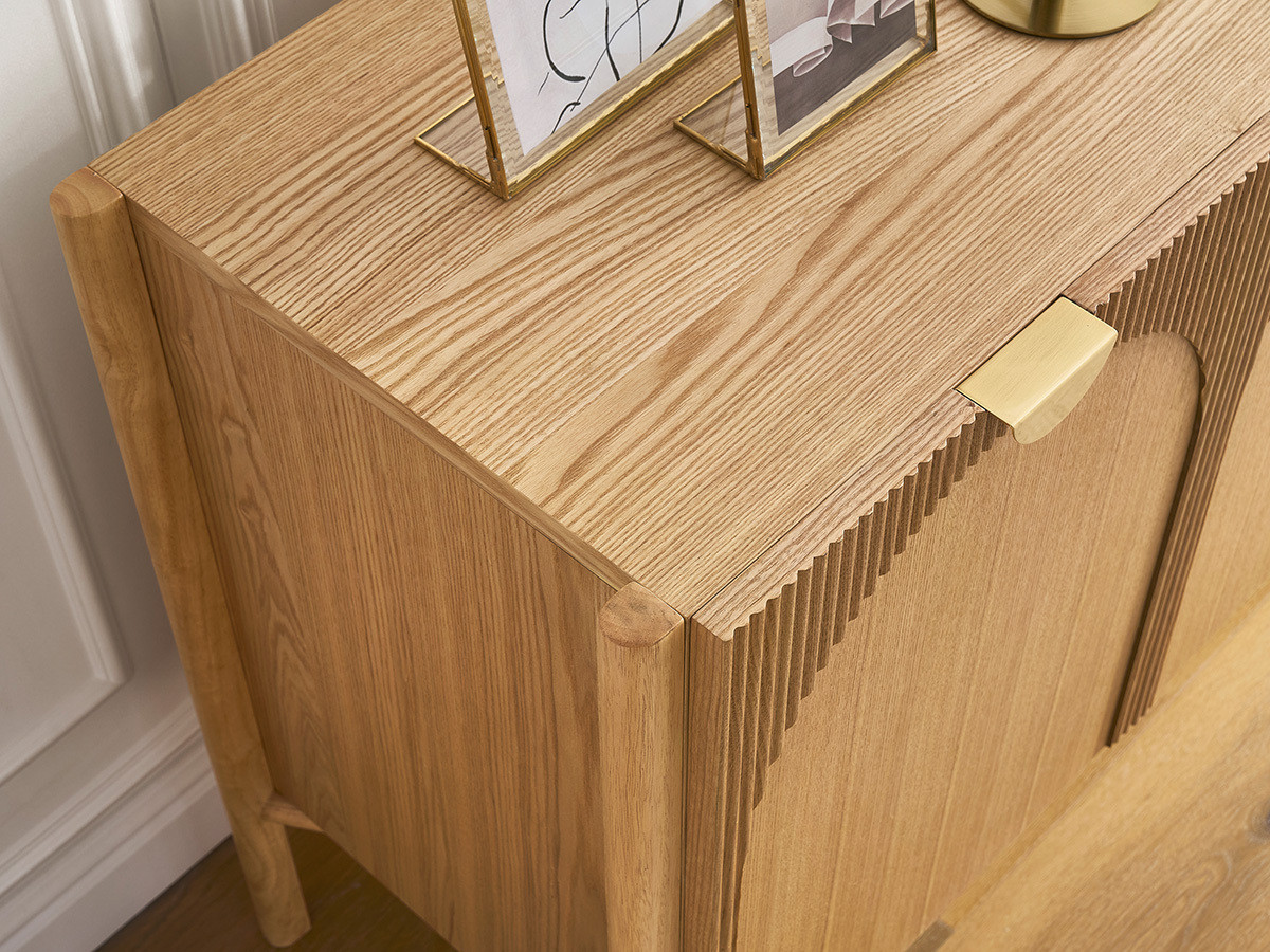LOLA 4-deurs dressoir 178 cm afgerond patroon en massief essenfineer