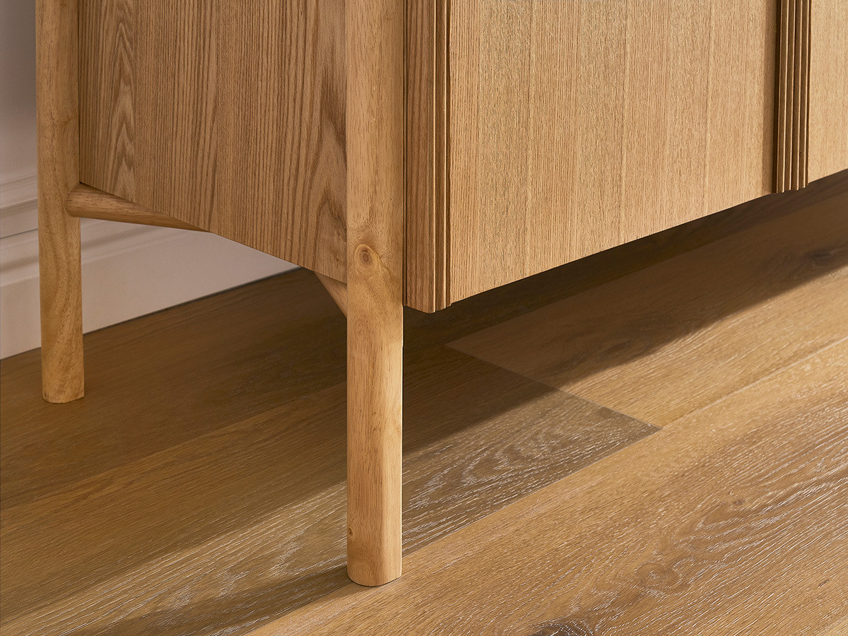 LOLA 4-deurs dressoir 178 cm afgerond patroon en massief essenfineer