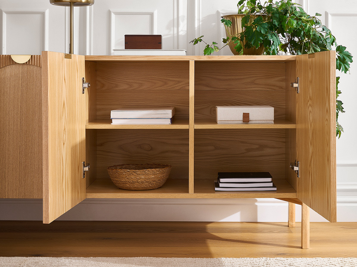LOLA 4-deurs dressoir 178 cm afgerond patroon en massief essenfineer
