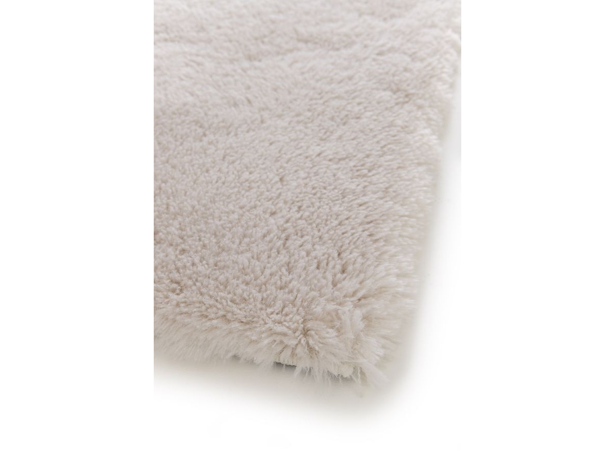 COLBY effen langpolig vloerkleed