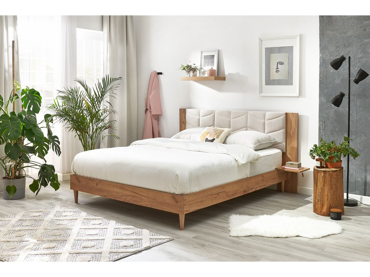 Structure de lit 160x190 cm LEONA avec lattes massives pieds en bois naturel