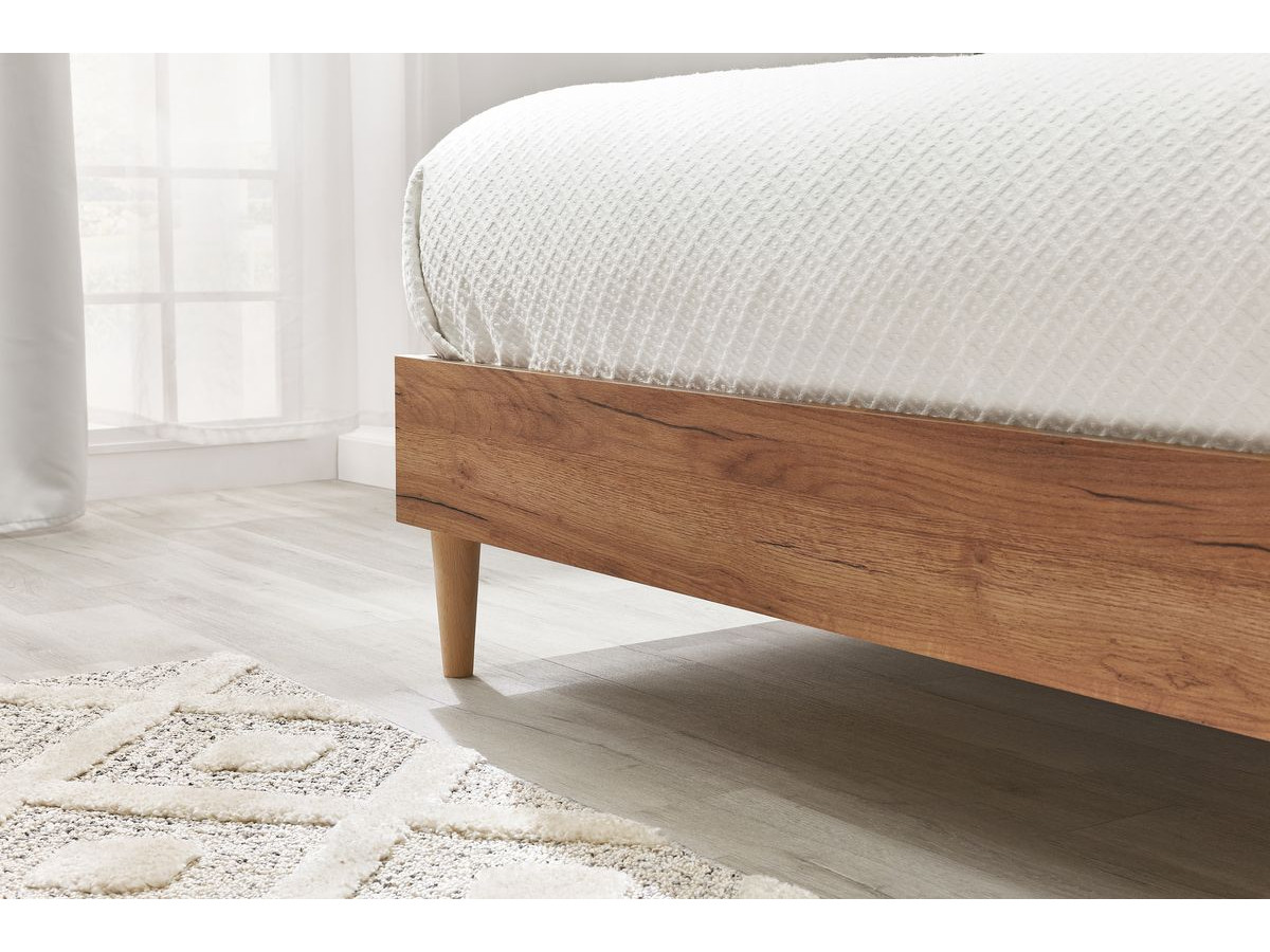 SELENA bed met massieve lattenbodem en poten van natuurlijk hout