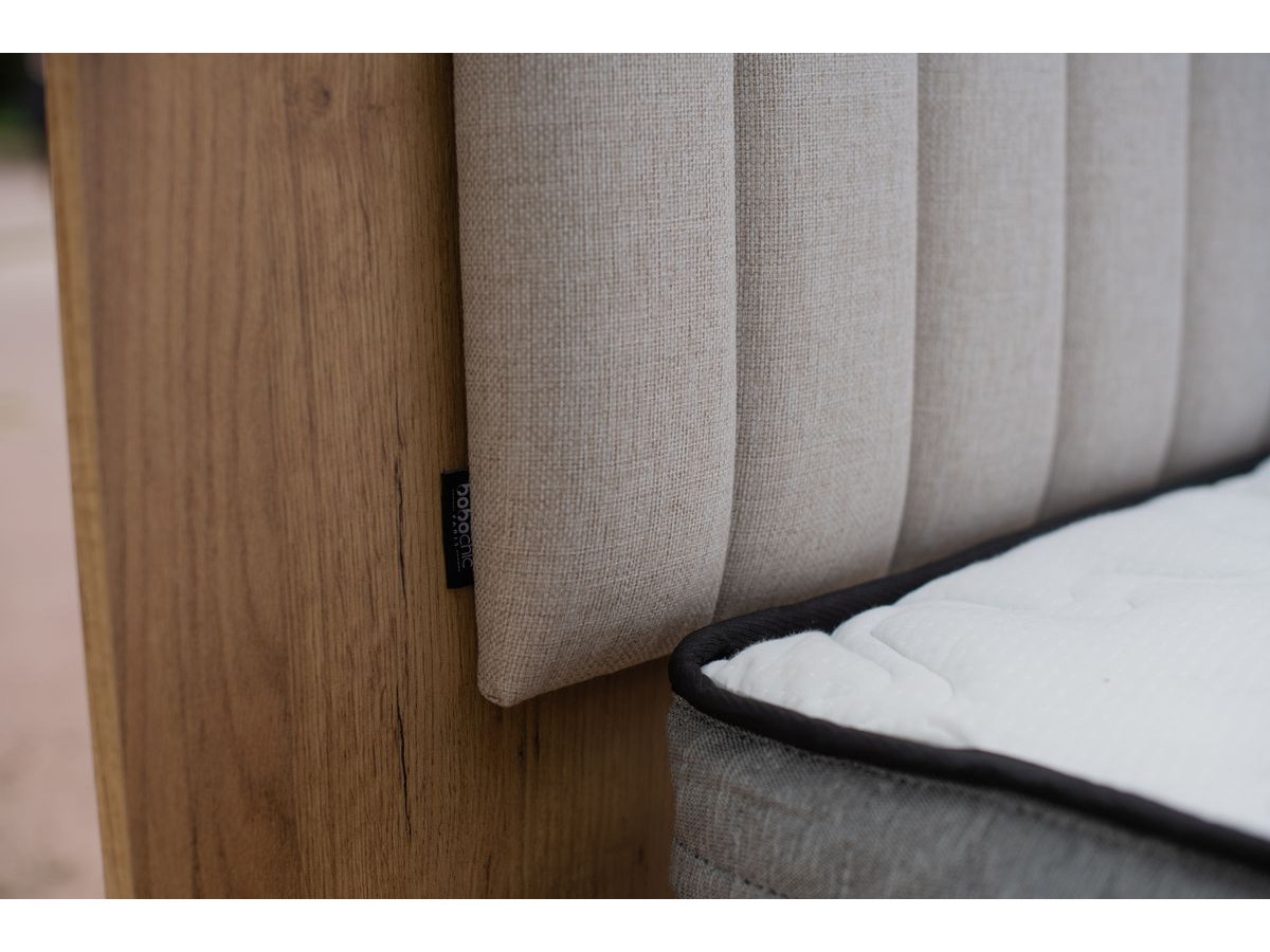 SELENA bed met massieve lattenbodem en poten van natuurlijk hout