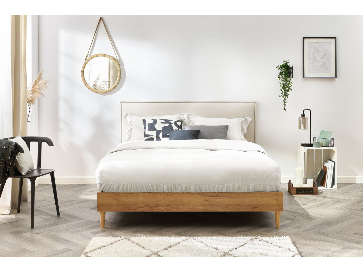 CARA bed met massieve lattenbodem en poten van natuurlijk hout