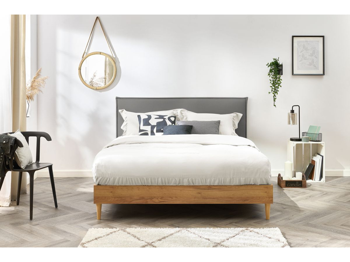 CARA bed met massieve lattenbodem en poten van natuurlijk hout