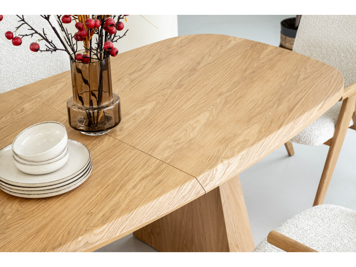 Table à manger extensible rectangulaire arrondie 200 à 300 cm MAZARGUES placage chêne massif