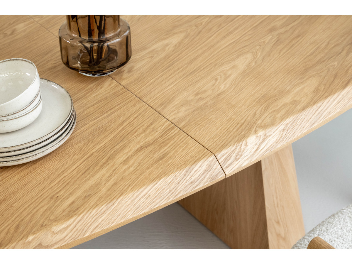 Table à manger extensible rectangulaire arrondie 200 à 300 cm MAZARGUES placage chêne massif