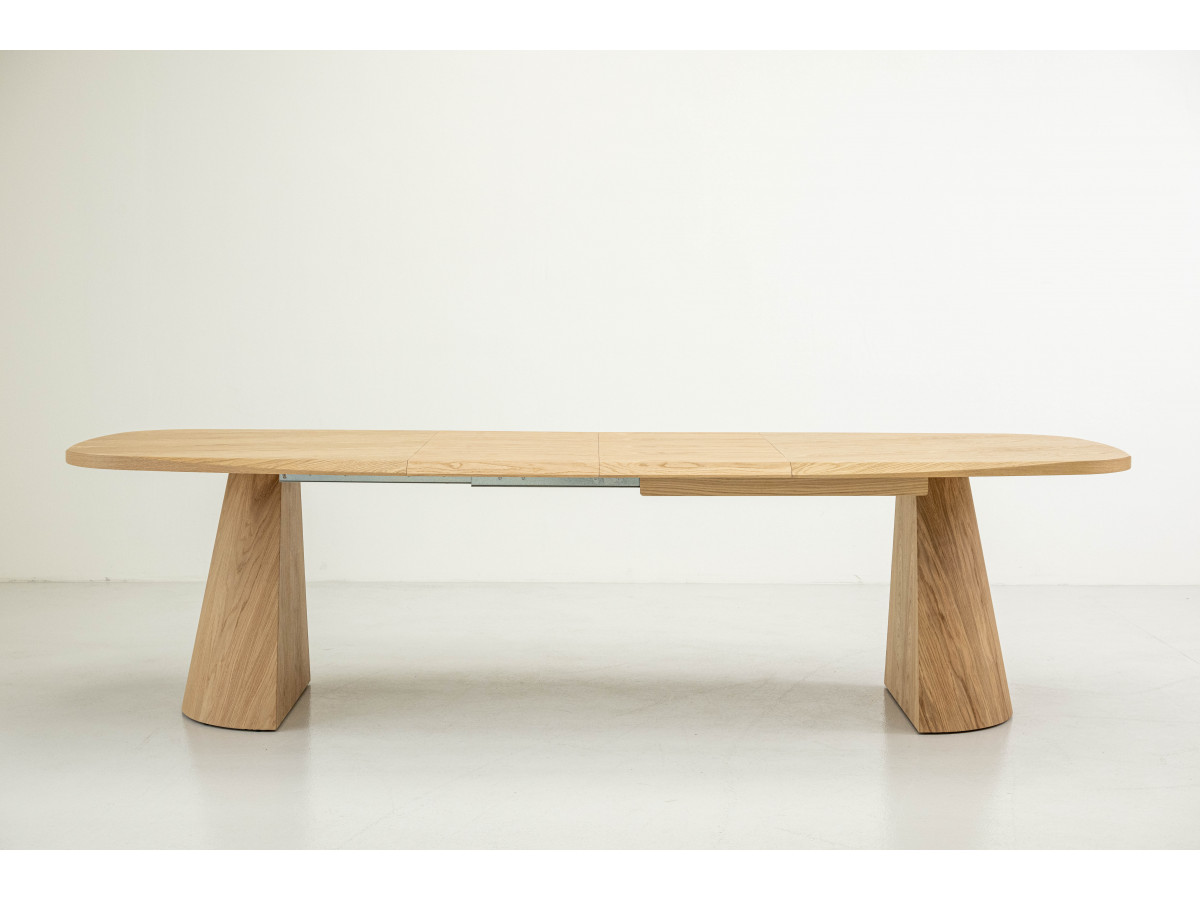 Table à manger extensible rectangulaire arrondie 200 à 300 cm MAZARGUES placage chêne massif