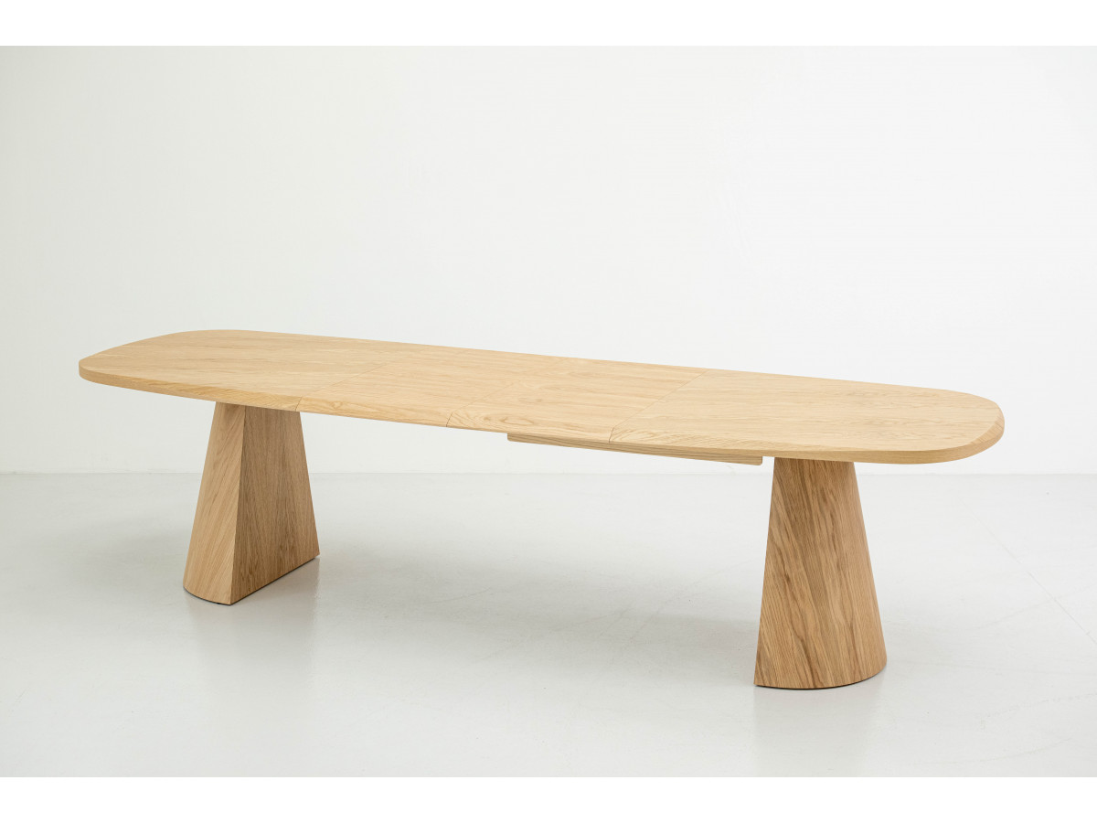 Table à manger extensible rectangulaire arrondie 200 à 300 cm MAZARGUES placage chêne massif