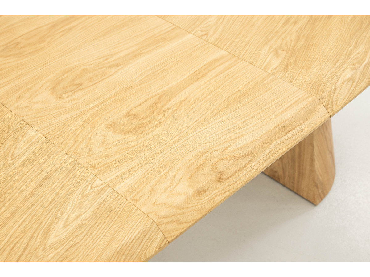 Table à manger extensible rectangulaire arrondie 200 à 300 cm MAZARGUES placage chêne massif