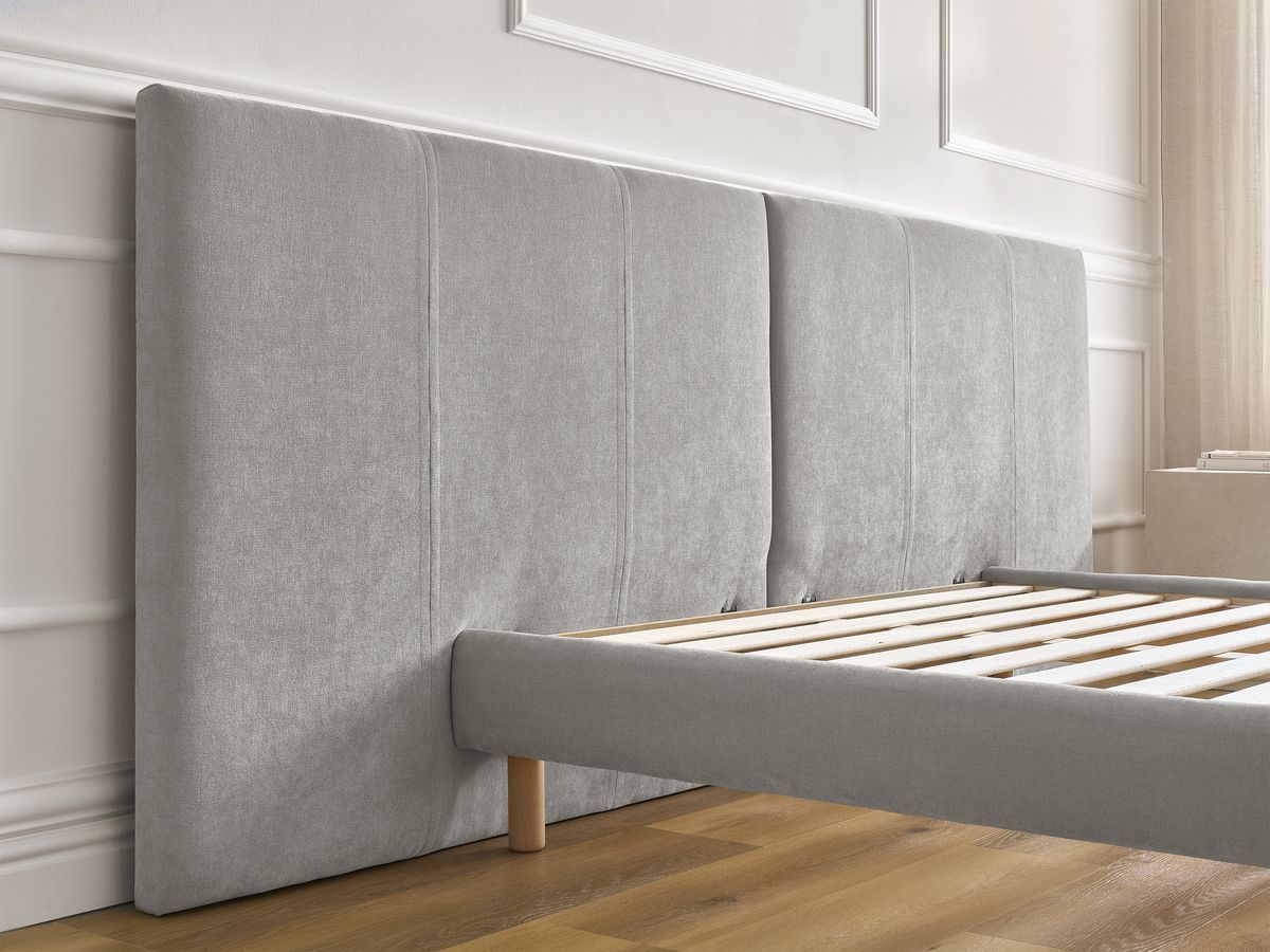 Lit ALTIRA tissu texturé avec lattes massives