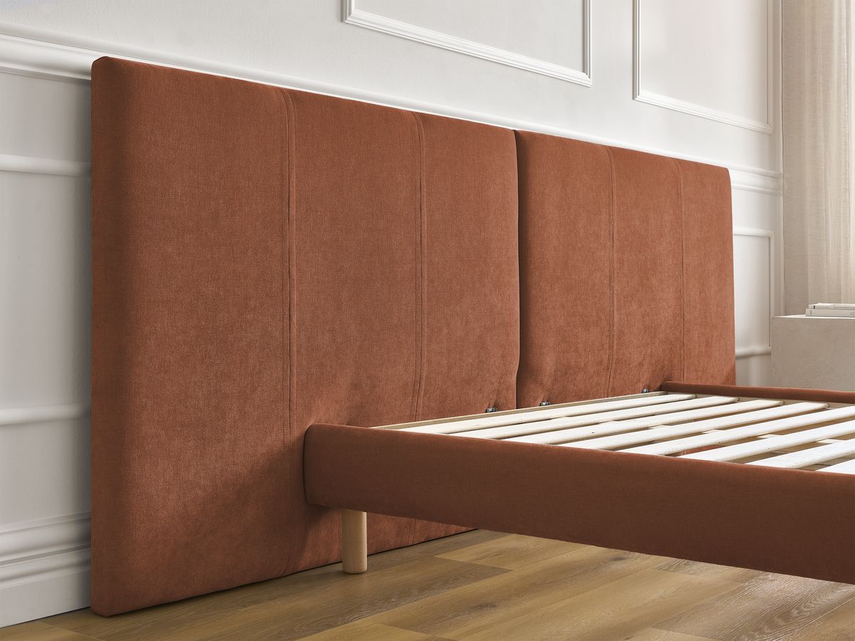 Lit ALTIRA tissu texturé avec lattes massives