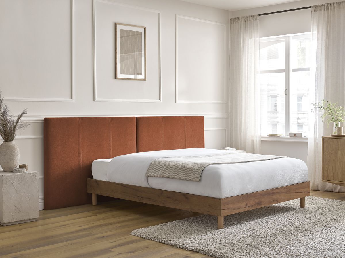 Lit ALTIRA bois clair avec lattes massives orange — vue 6