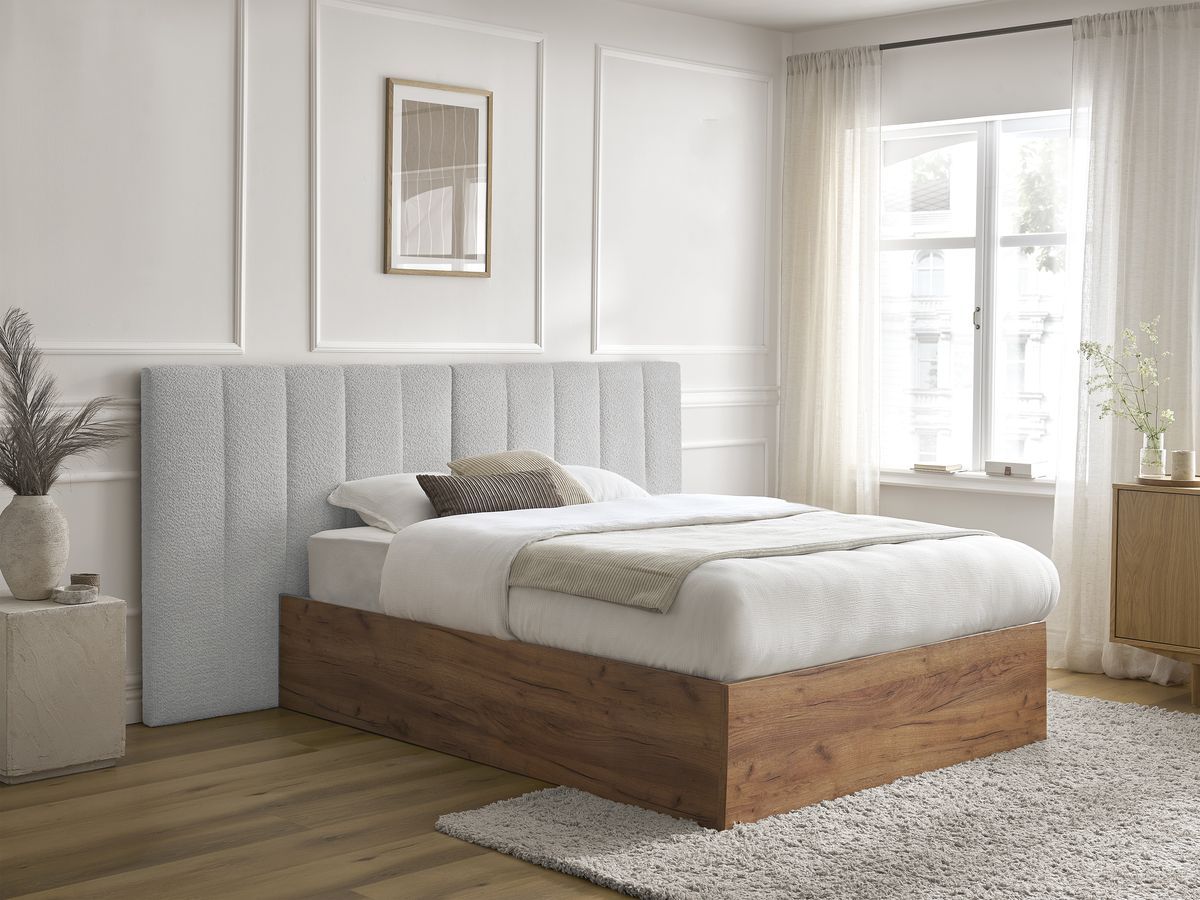 Lit coffre TIMO en bois clair et bouclette gris