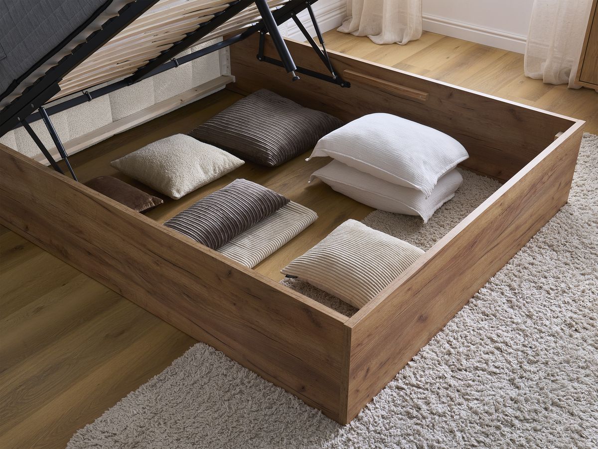 Lit coffre TIMO en bois clair et tissu bouclette