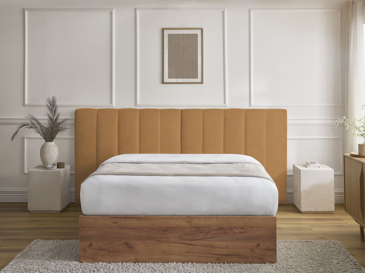 Lit coffre TIMO en bois clair et tissu bouclette