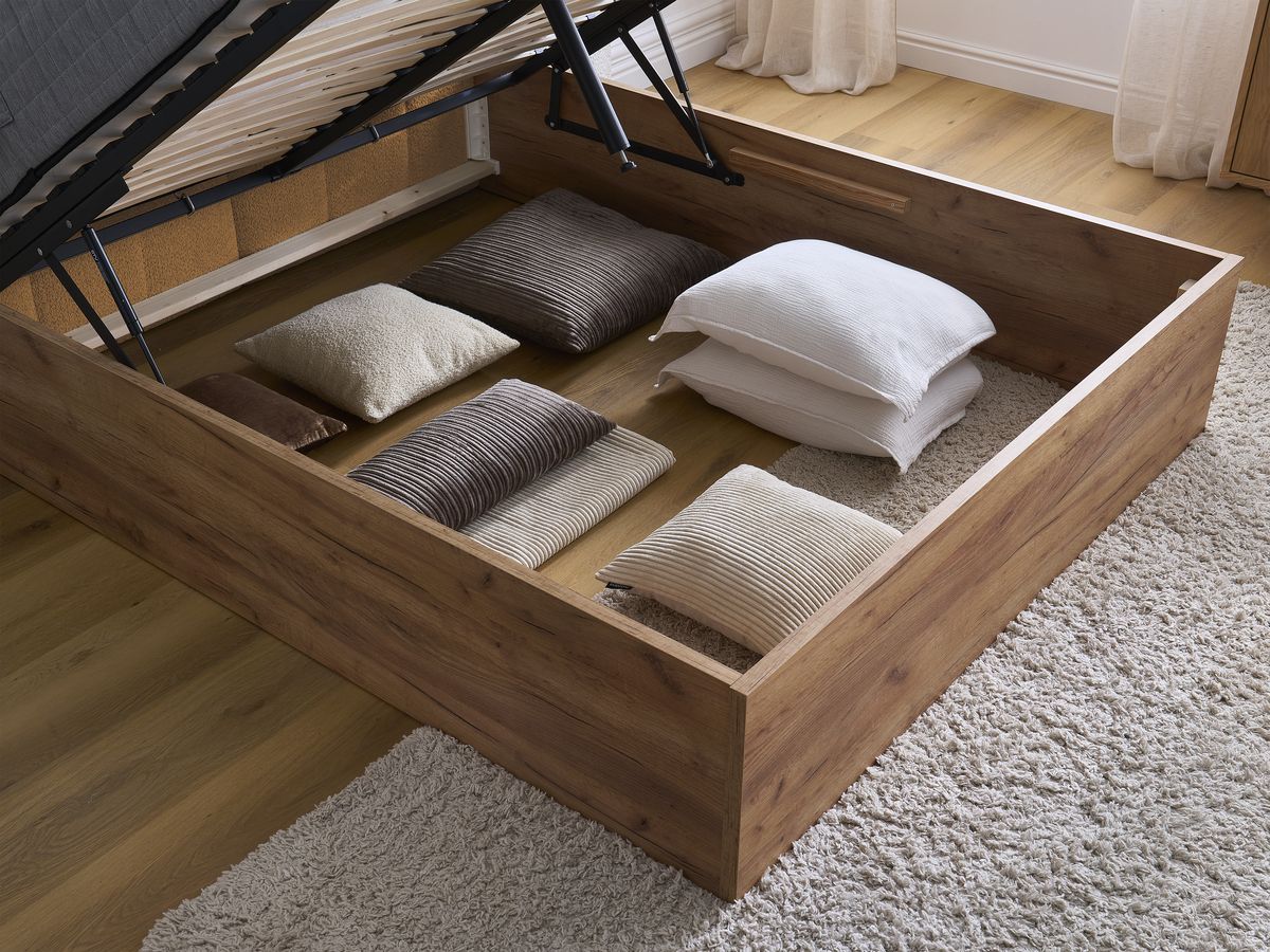 Lit coffre TIMO en bois clair et tissu bouclette