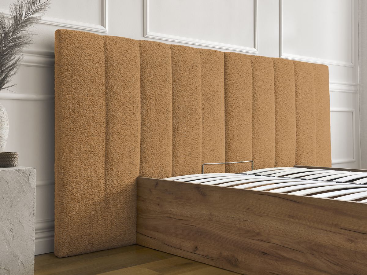 Lit coffre TIMO en bois clair et tissu bouclette