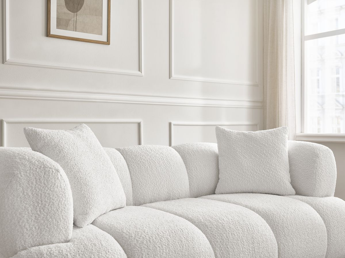 Canapé droit 2 places PAMIRA bouclette avec pouf blanc — vue 5