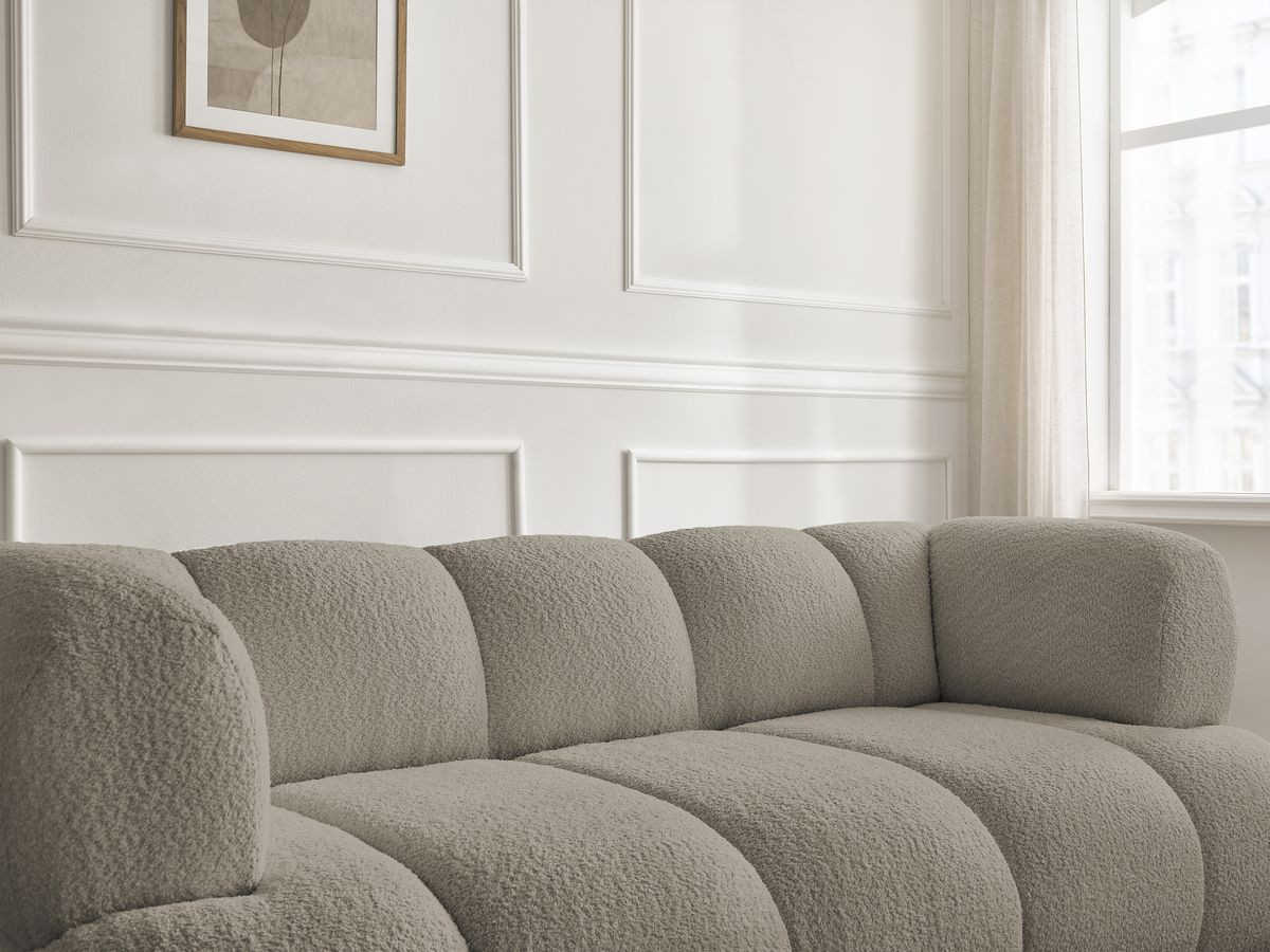 Canapé droit 2 places PAMIRA bouclette avec pouf taupe — vue 4