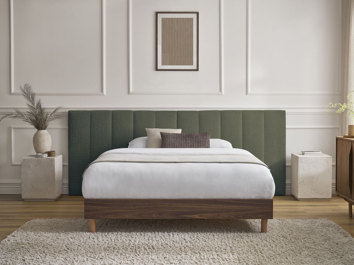TIMO donkerhouten bed met massieve lattenbodem