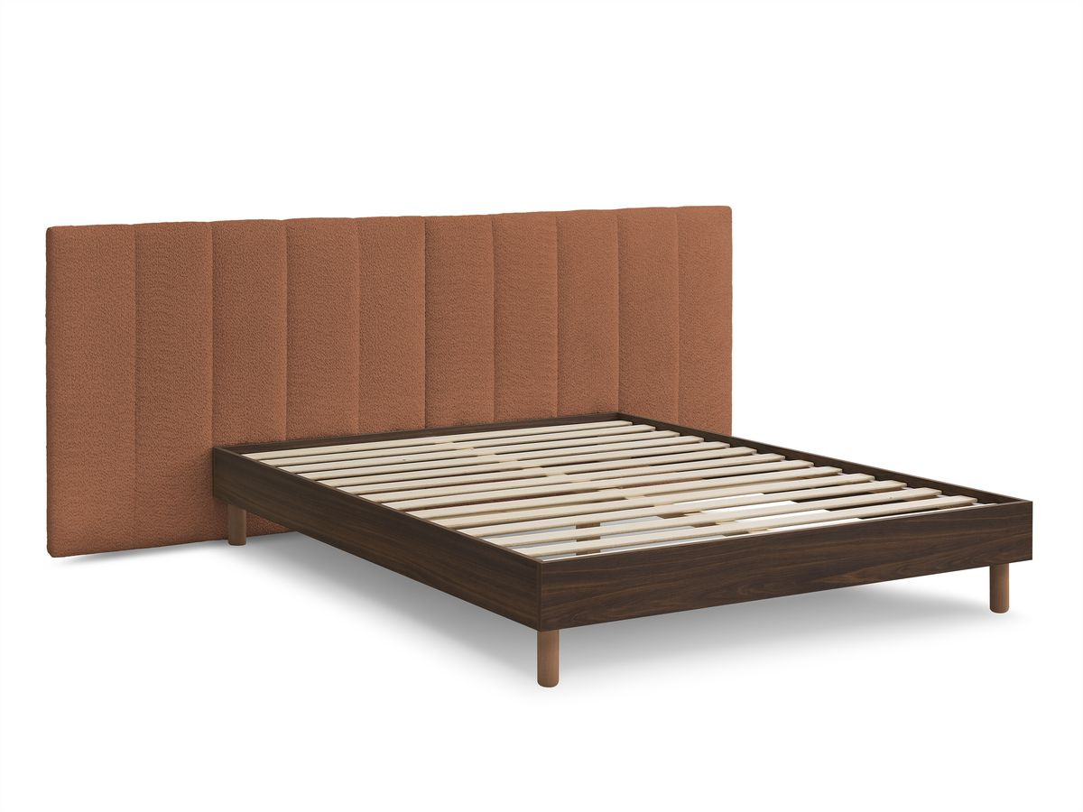 timo donkerhouten bed met massieve lattenbodem gekleurd oranje