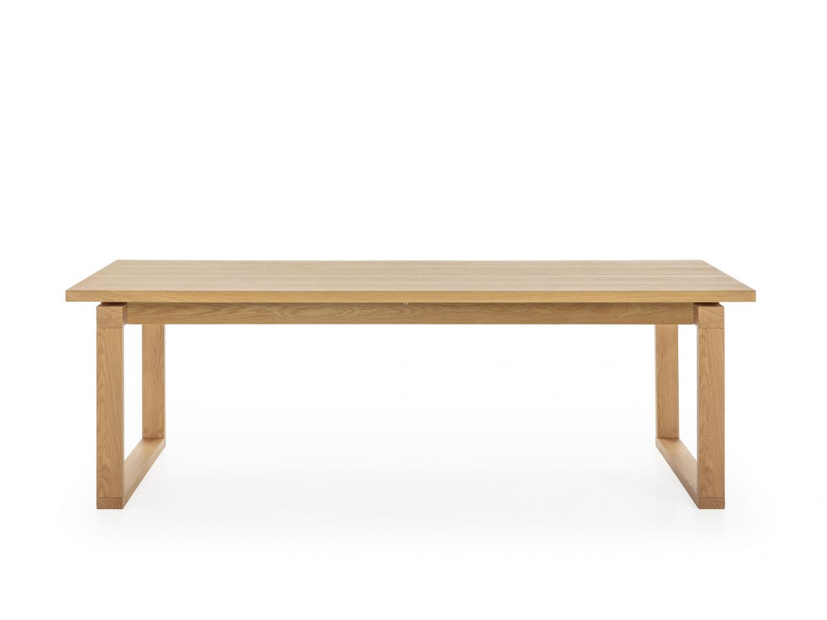 MARIN set met 220 cm eikenhouten eettafel + 6 GABIN corduroy fauteuils