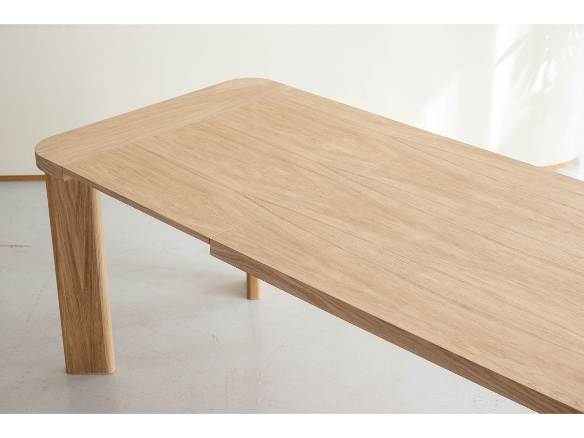 Uitschuifbare eettafel 150 tot 210 cm LUMINY massief eiken fineer