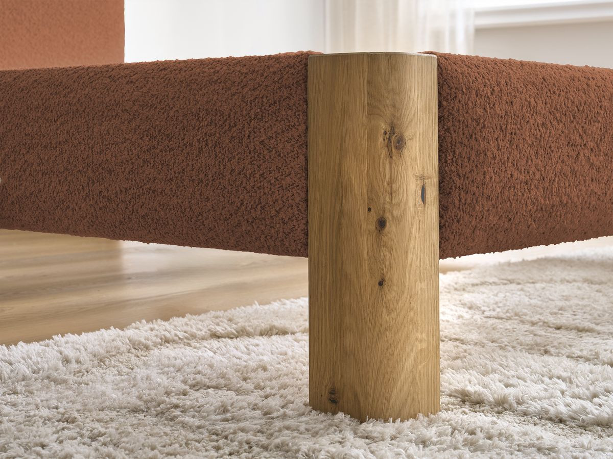 Lit SORALI tissu bouclette avec lattes massives