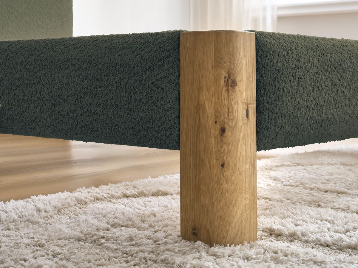 Lit SORALI tissu bouclette avec lattes massives
