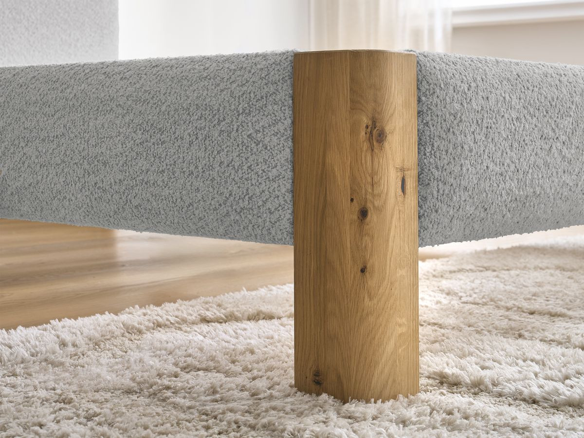 Lit SORALI tissu bouclette avec lattes massives