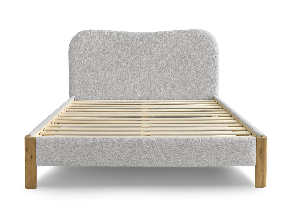 Lit SORALI tissu bouclette avec lattes massives