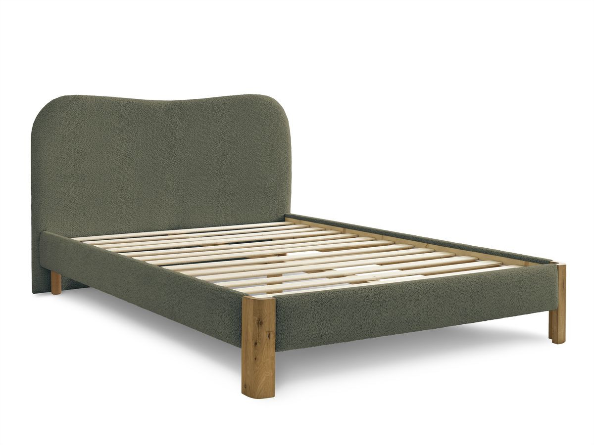 Lit SORALI tissu bouclette avec lattes massives
