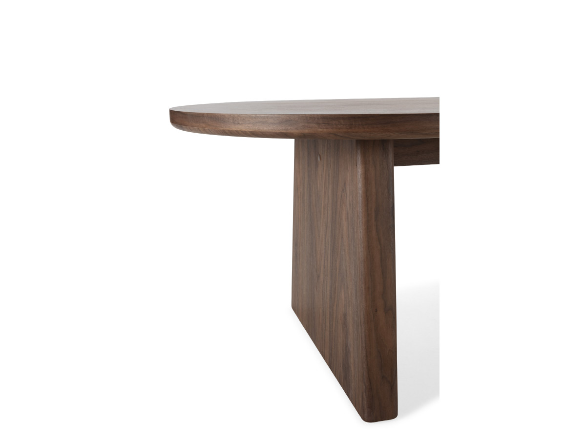 PABLO set met ovale eettafel 220 cm in notenhoutfineer + TANYA stoelen in structuurstof