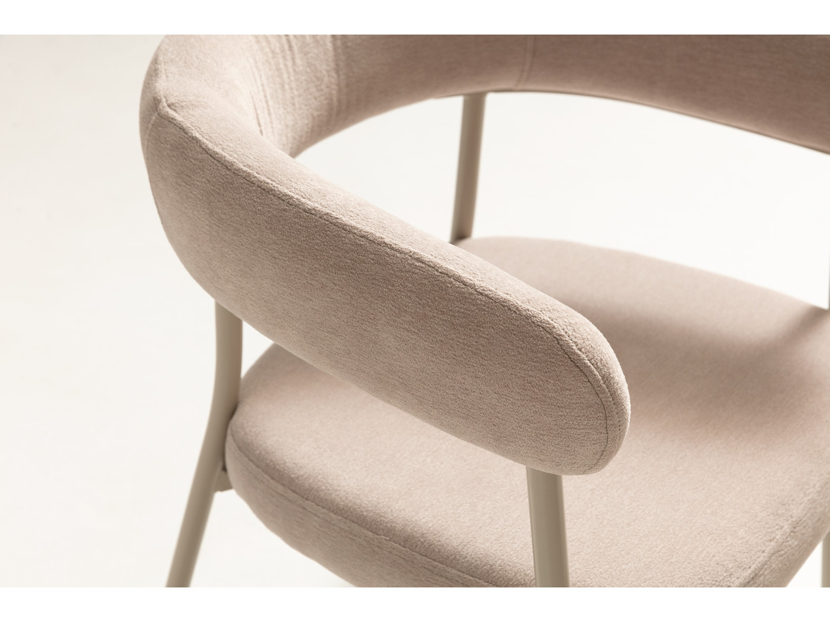 Eetkamerset SASHA met ovale tafel van 220 cm + stoelen ROSA in beige fluwelen stof