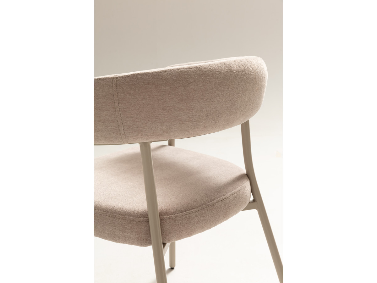 Eetkamerset SASHA met ovale tafel van 220 cm + stoelen ROSA in beige fluwelen stof