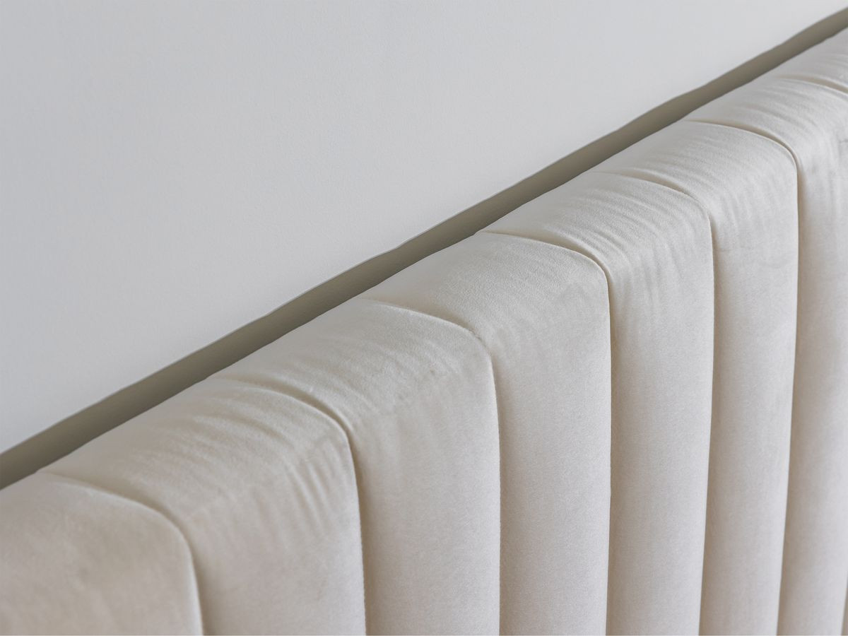 Lit OCEANE en 160 x 200 cm, matelas APOLLINE, couette tempérée en 240 x 260 cm et deux oreillers RE-DREAM en — vue 6
